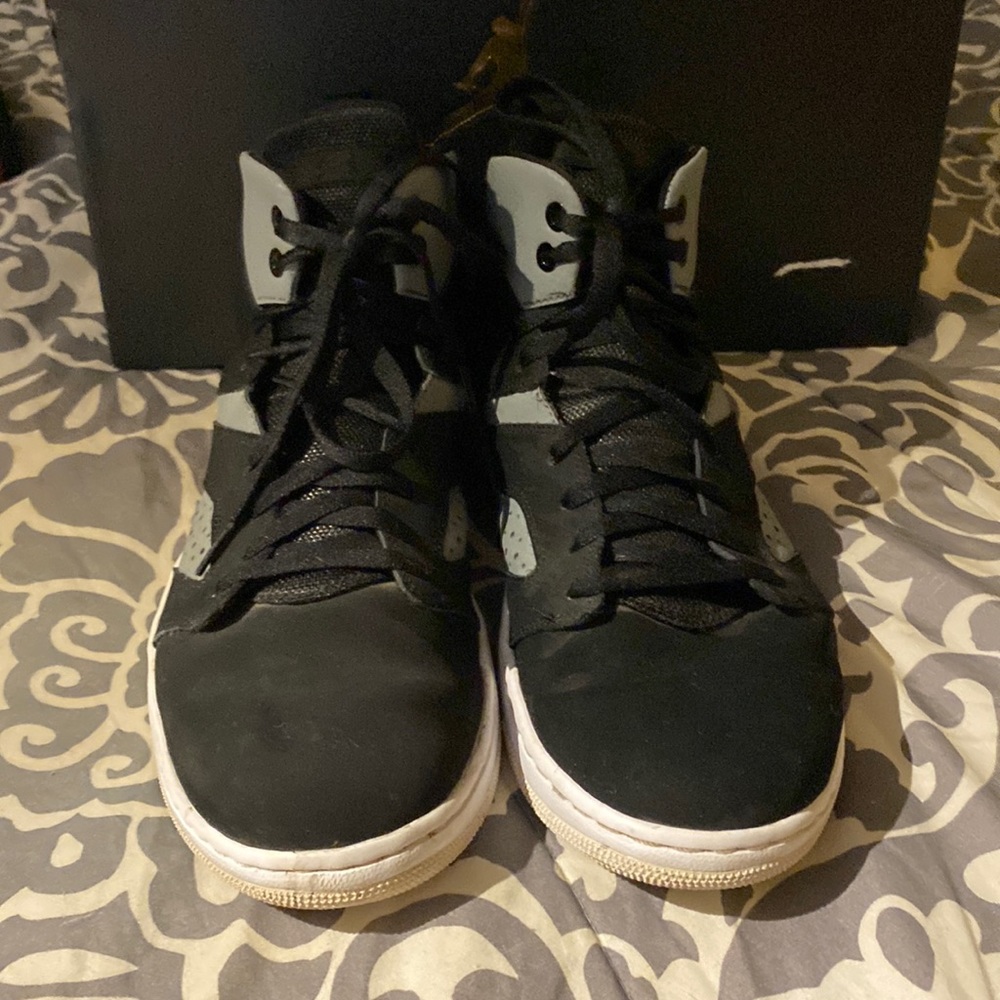 Nike Jordans Flight Legend